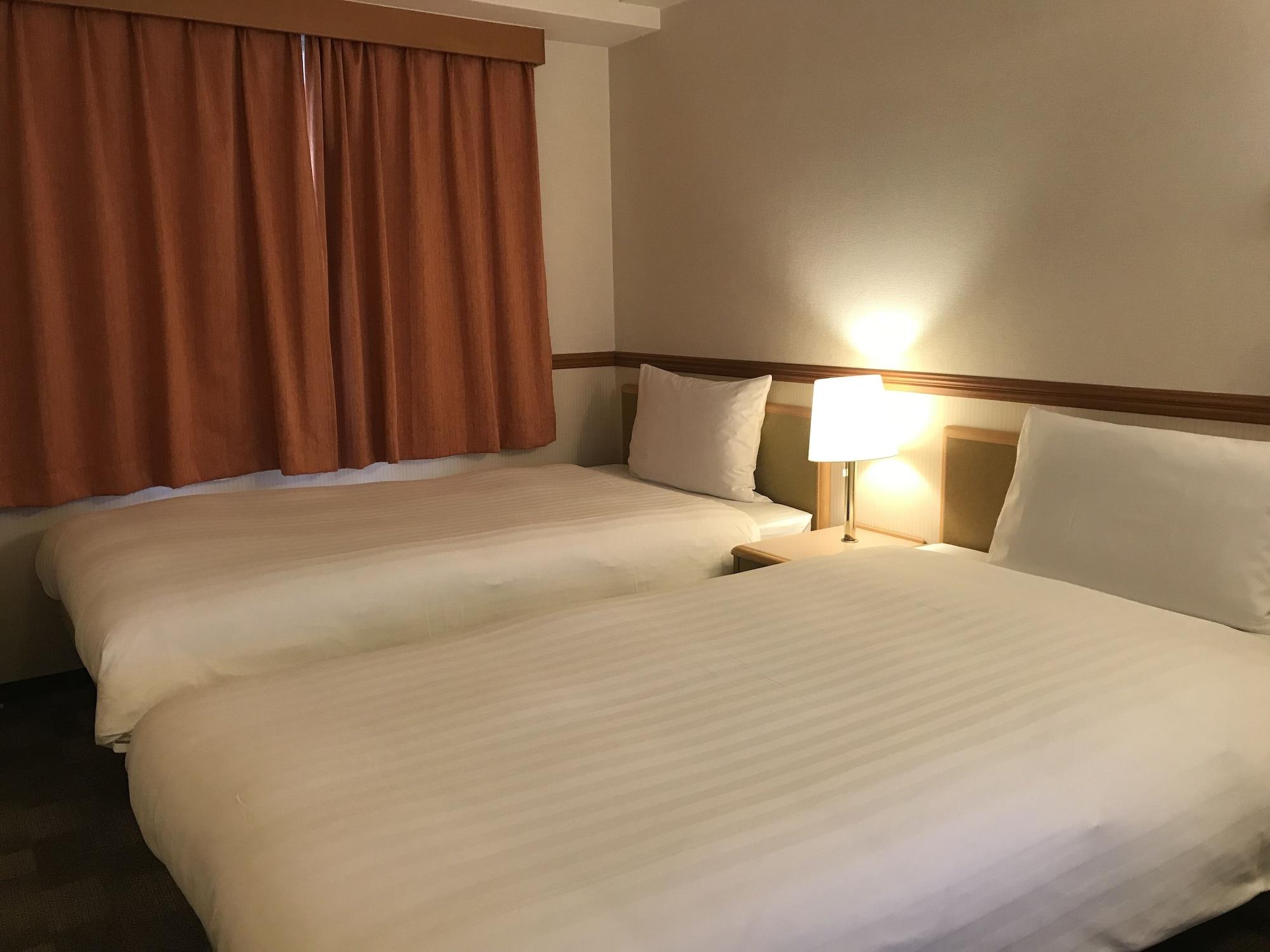 Toyoko Inn Sasebo Ekimae Exterior photo